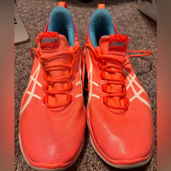 ASICS shoes - Picture 4 of 7